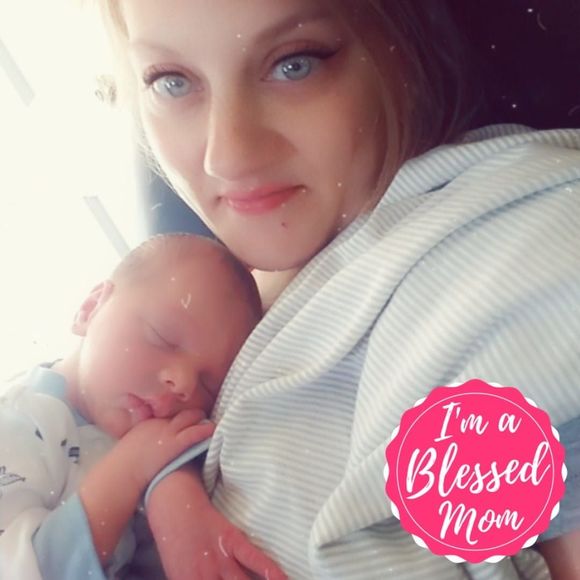 Meet your Posher, Carrie - Picture 1 of 1